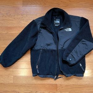Boys north face denali